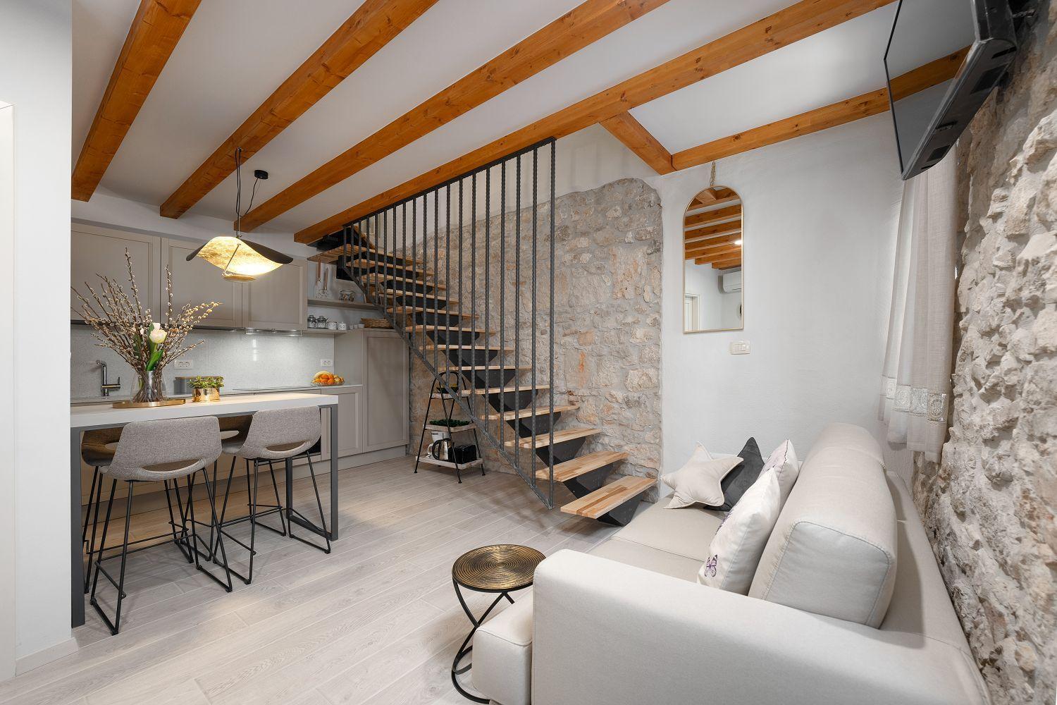 Apartment Exquisites Im Herzen Von Mit Meerblick, Nur 150 Meter Zum *